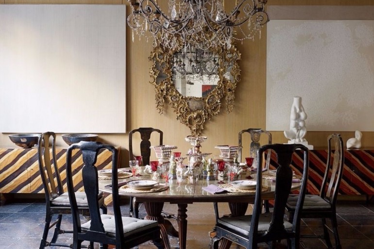 Stunning Dining Rooms Ideas By Jacques Grange | www.bocadolobo.com #diningroom #diningtable #moderndiningtable #diningtable #topinteriordesigners @moderndiningtables