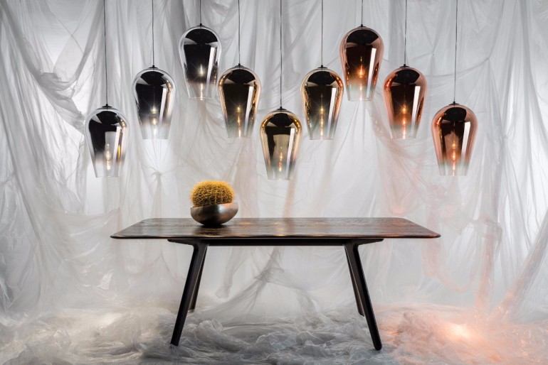 Tom Dixon’s Modern Dining Tables You Need To See | www.bocadolobo.com #moderndiningtables #diningtables #tomdixon #productdesigner #interiordesigner #interiordesign #diningroom #diningarea #thediningroom @moderndiningtables