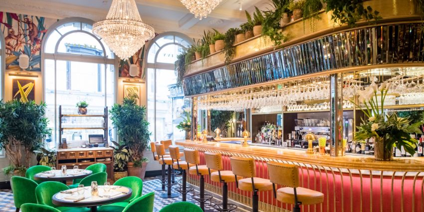 3 Luxury Restaurants Where You Dine Like Queen Elizabeth II