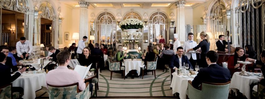 3 Luxury Restaurants Where You Dine Like Queen Elizabeth II