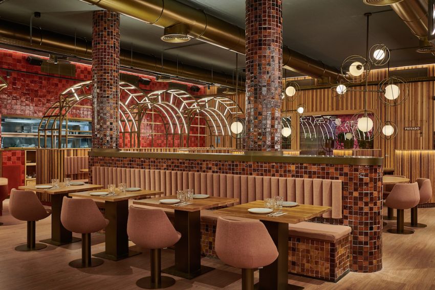 Discover Piur - The Luxury Art Nouveau Restaurant by Masquespacio