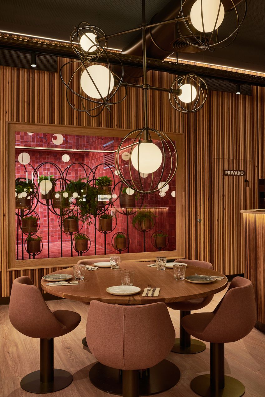 Discover Piur - The Luxury Art Nouveau Restaurant by Masquespacio