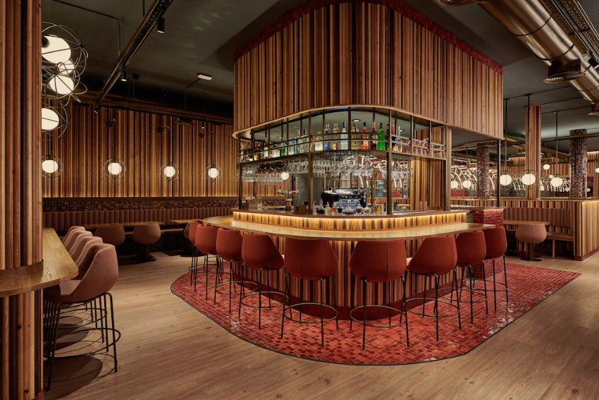 Discover Piur - The Luxury Art Nouveau Restaurant by Masquespacio