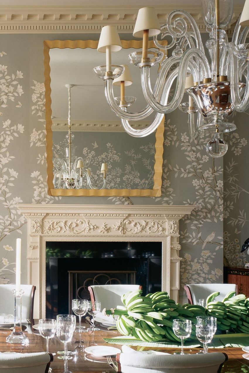 10 Modern Dining Rooms With A Floral Wallpaper