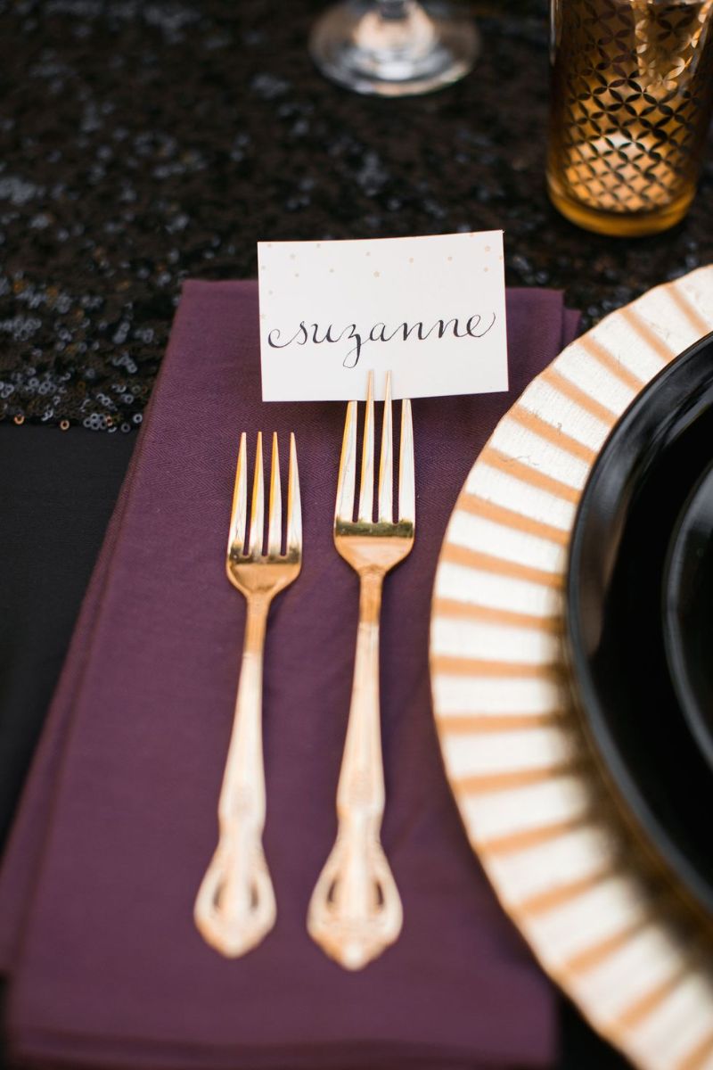 Spooky Dining Décor For A Fightening Haloween Meal