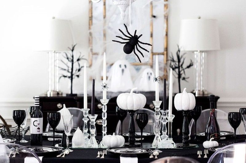 Spooky Dining Décor For A Fightening Haloween Meal