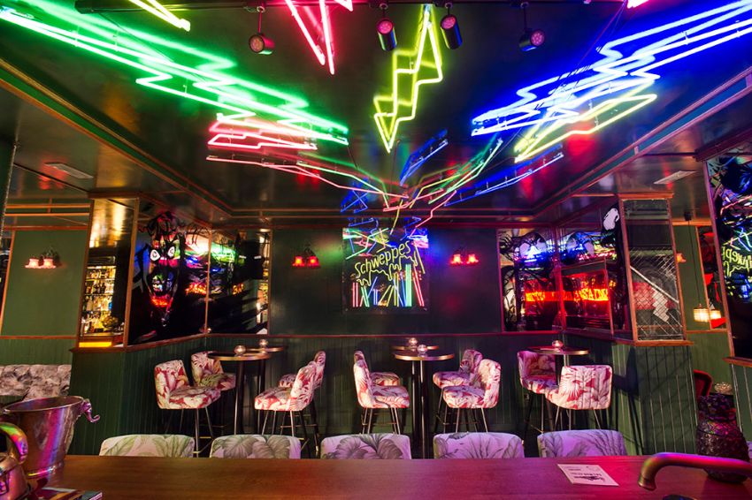 Welcome to Salmon Guru - The Best Cocktail Bar In Spain