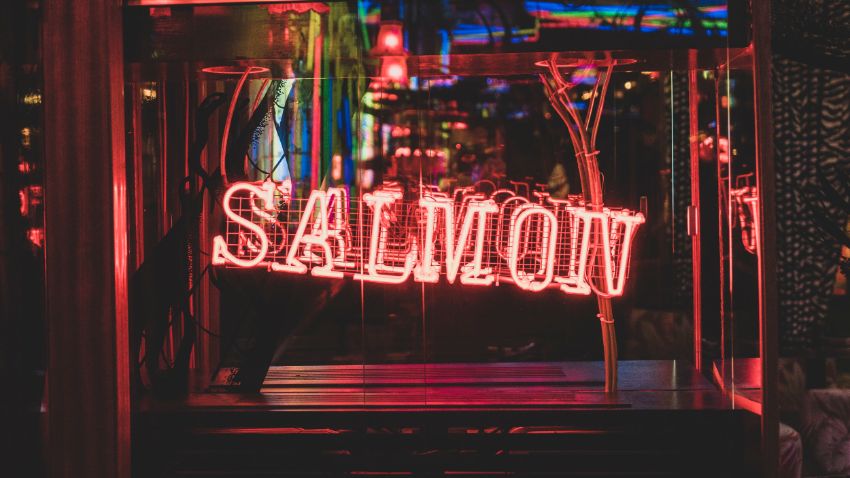 Welcome to Salmon Guru - The Best Cocktail Bar In Spain