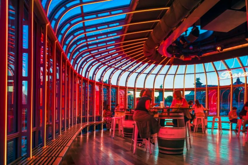 Ducasse Sur Seine - 19th-century Inspired Glass Floating Restaurant