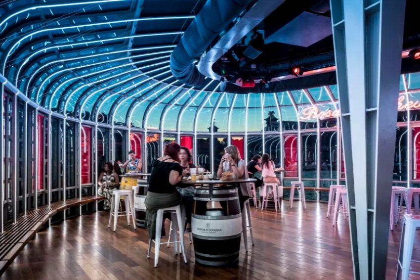 Ducasse Sur Seine - 19th-century Inspired Glass Floating Restaurant