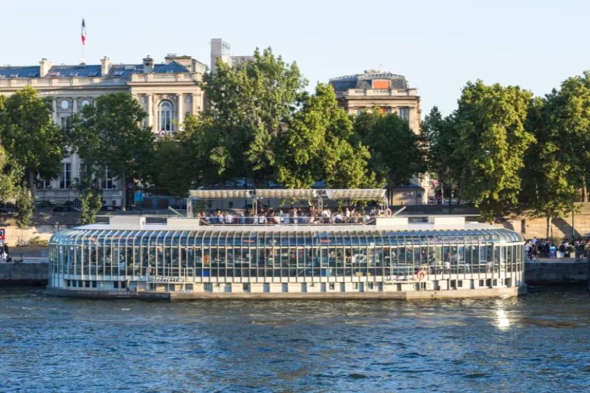 Ducasse Sur Seine - 19th-century Inspired Glass Floating Restaurant