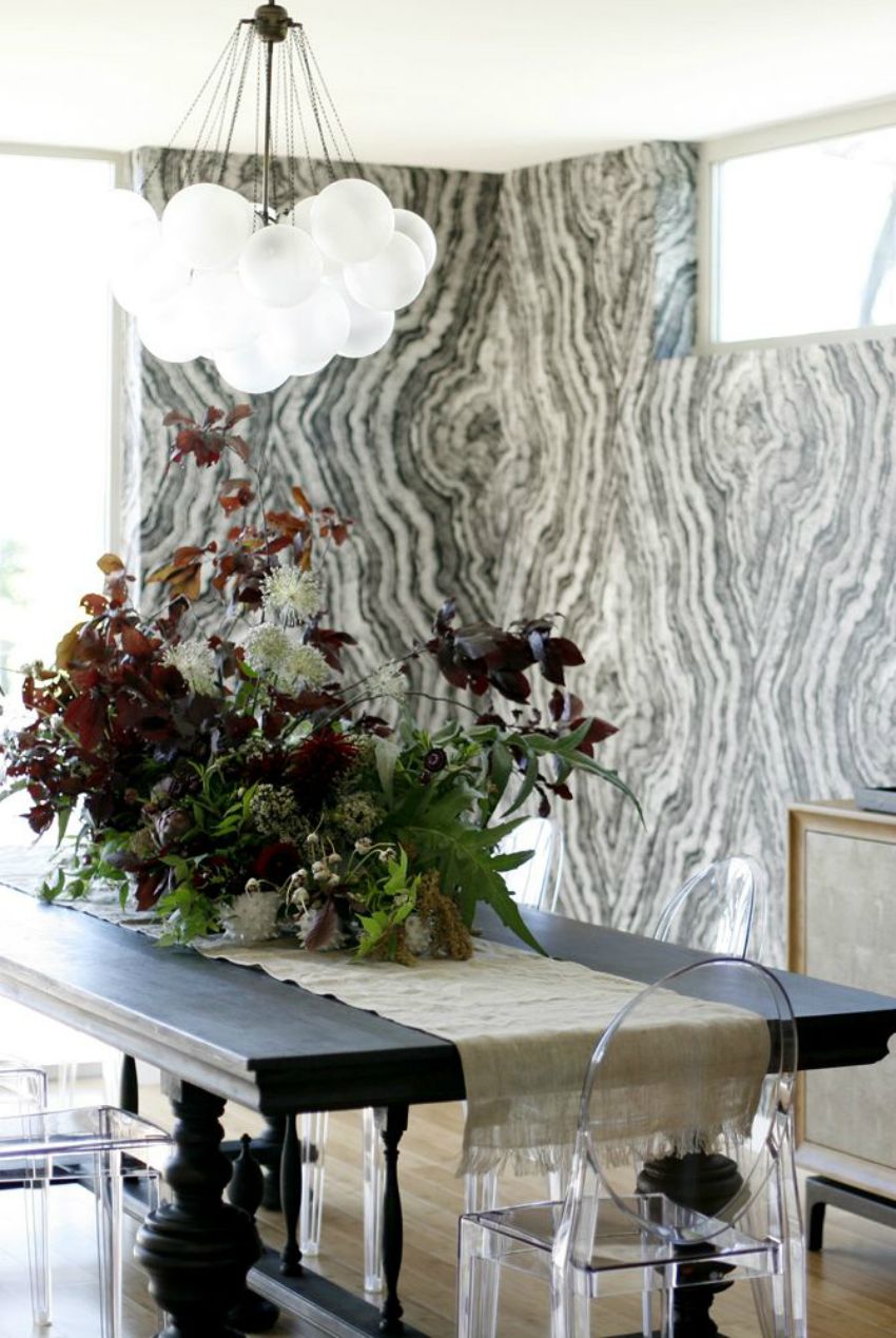 10 Modern Dining Room Ideas With Acrylic Dining Chairs