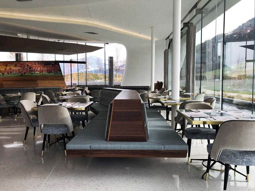 Inside The Swarovski Crystal Worlds: Discover The Luxury Daniels. Café & Restaurant
