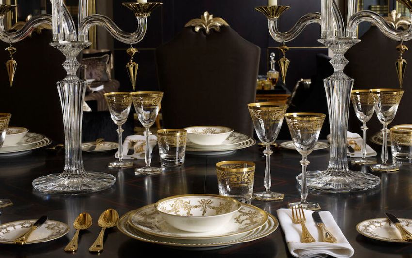 Stunning Christmas Table Setting Ideas For Your Modern Dining Table