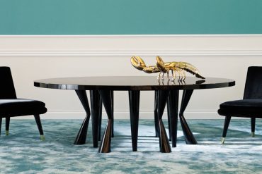 20 Black Luxury Chairs For a Dark Mood