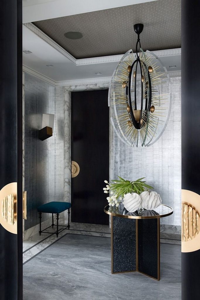 10 Modern Console Tables For Your Entryway