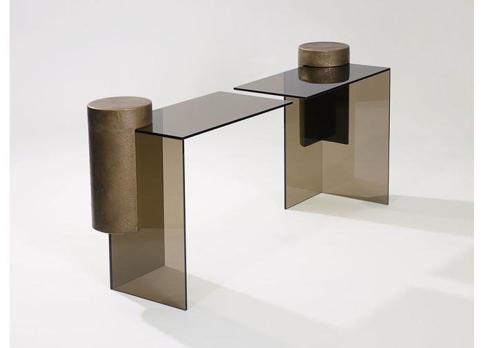 10 Modern Console Tables For Your Entryway