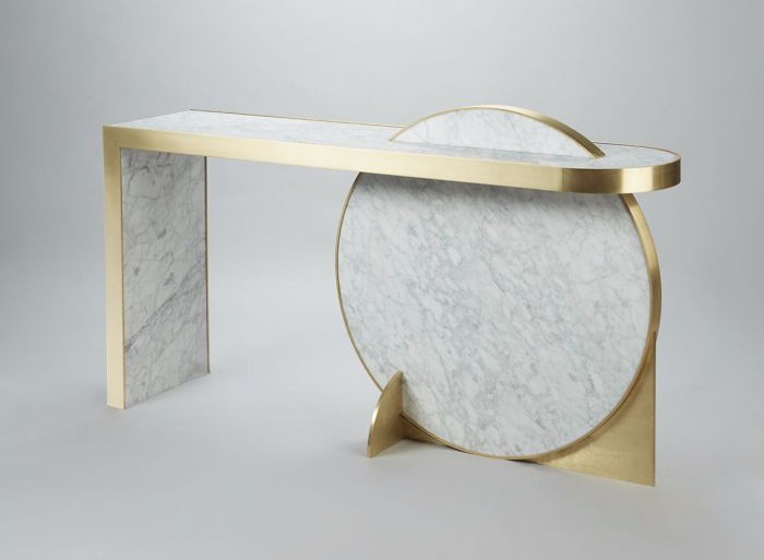 10 Modern Console Tables For Your Entryway