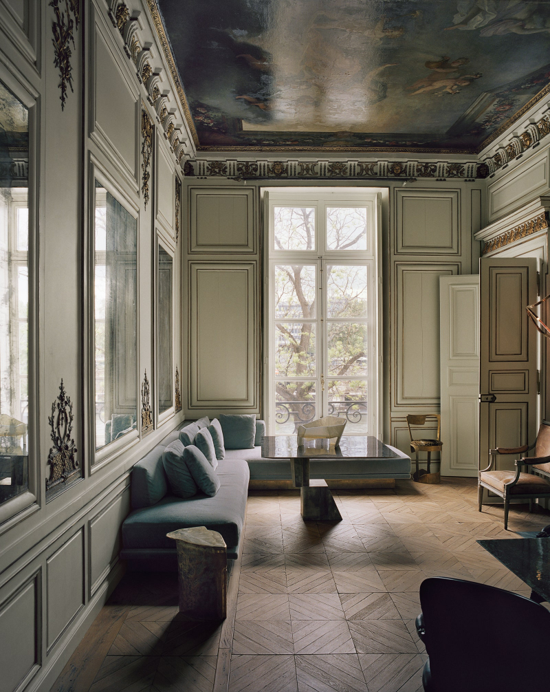 Meet Vincenzo De Cotiis’ Parisian Apartment