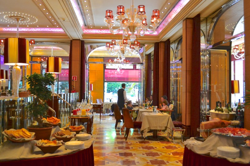 Top Luxury Restaurants in Milano’s Hotels